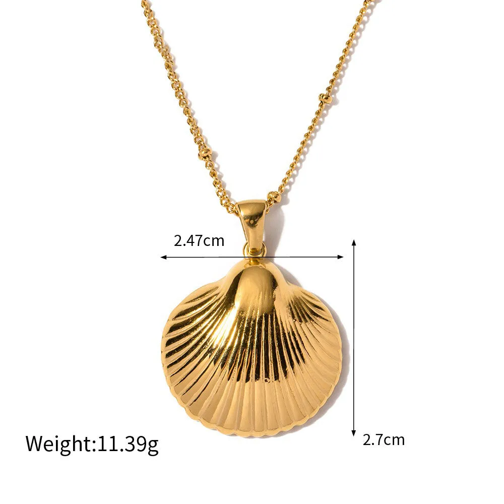 18K gold noble and luxurious shell/fishtail/starfish/conch/seahorse-shaped beach style necklace