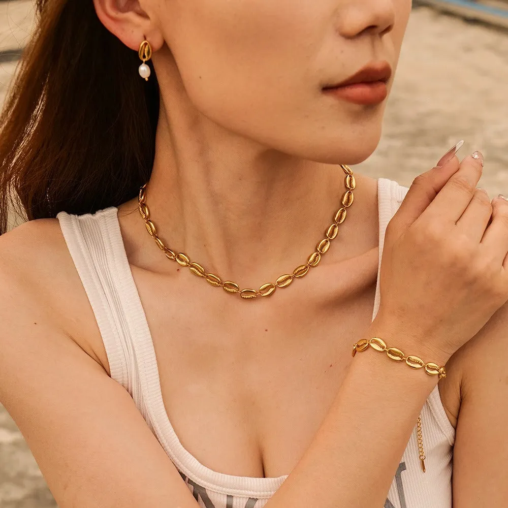 18K gold noble and luxurious shell/fishtail/starfish/conch/seahorse-shaped beach style necklace