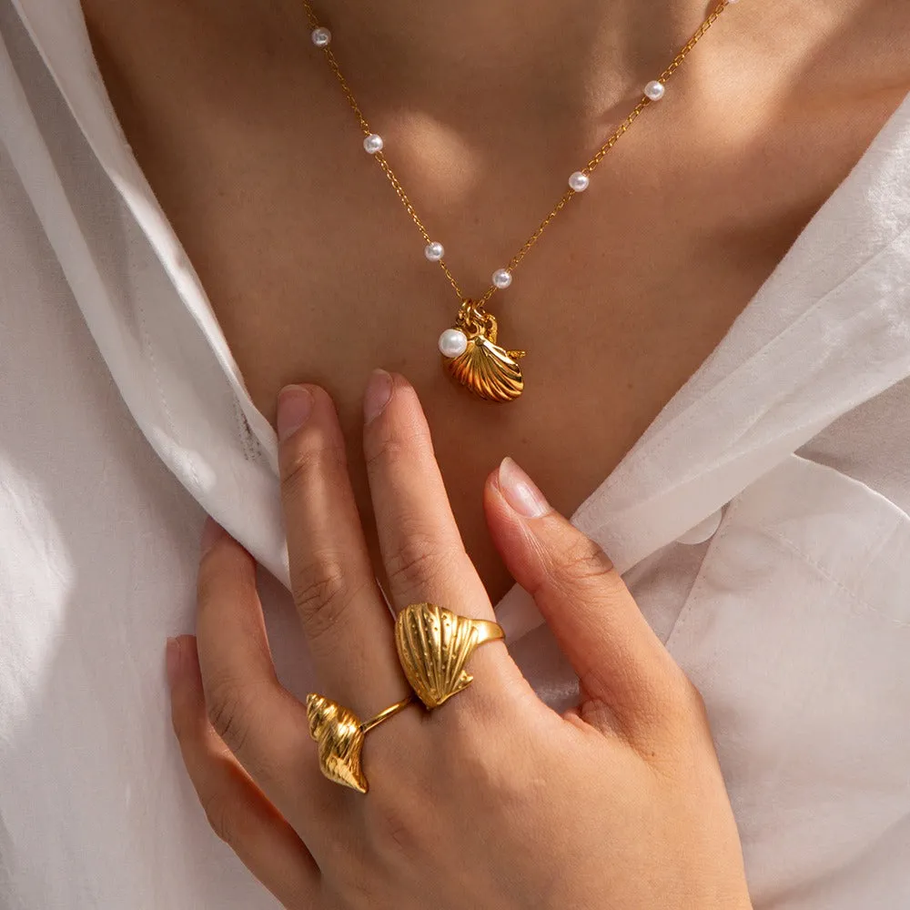 18K gold noble and luxurious shell/fishtail/starfish/conch/seahorse-shaped beach style necklace