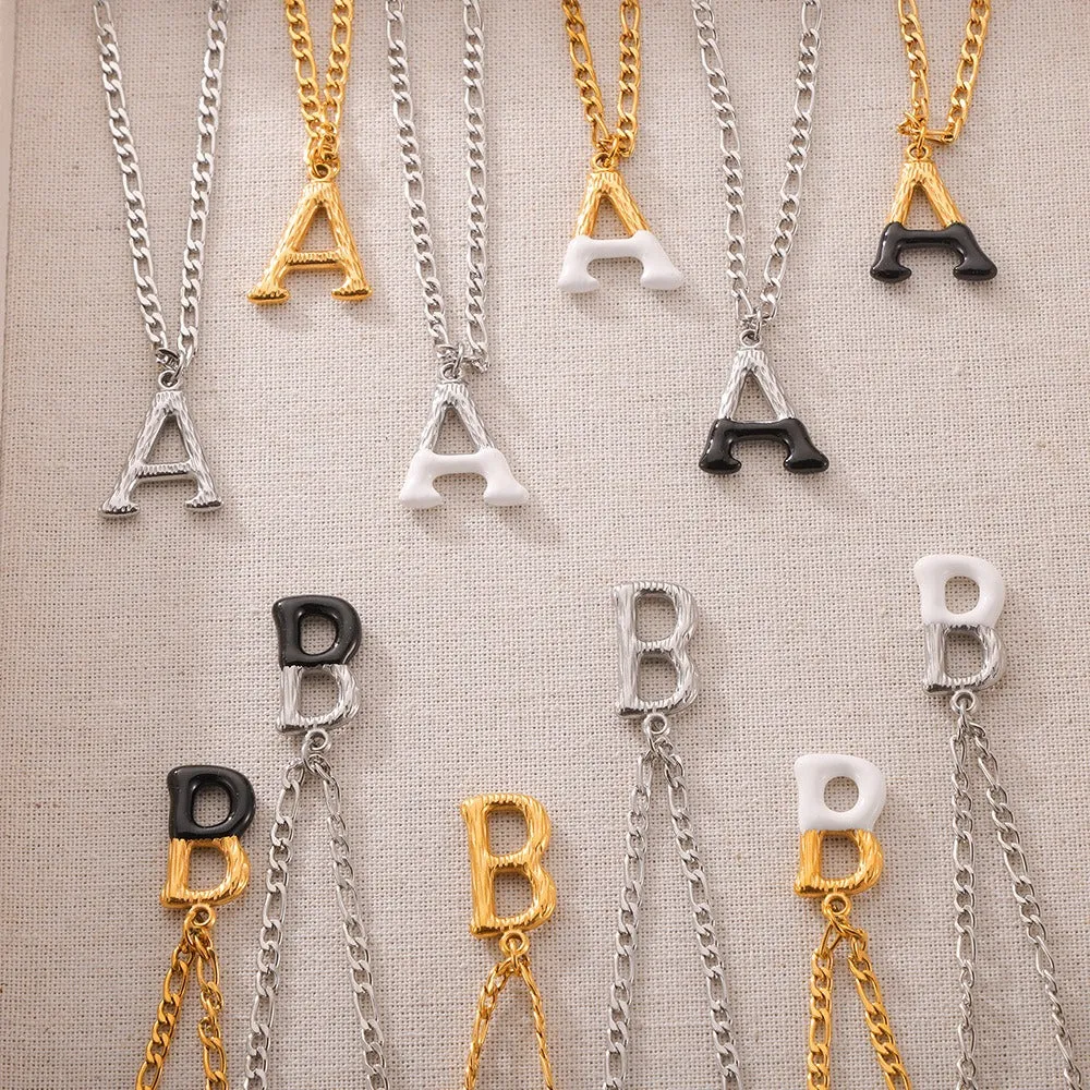 18K gold simple and light luxury 26 letters with tree pattern design necklace