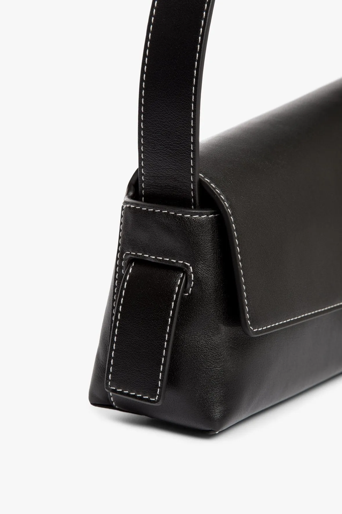ACUTE SHOULDER BAG | BLACK