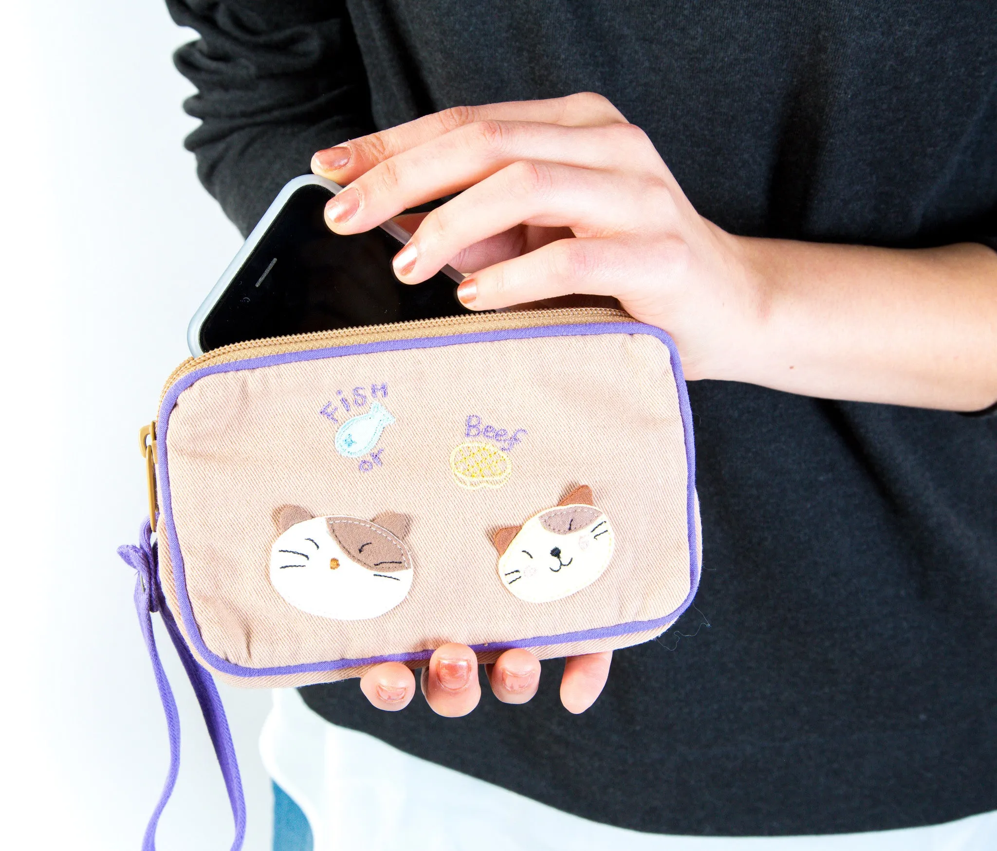 Cara Cat Wristlet