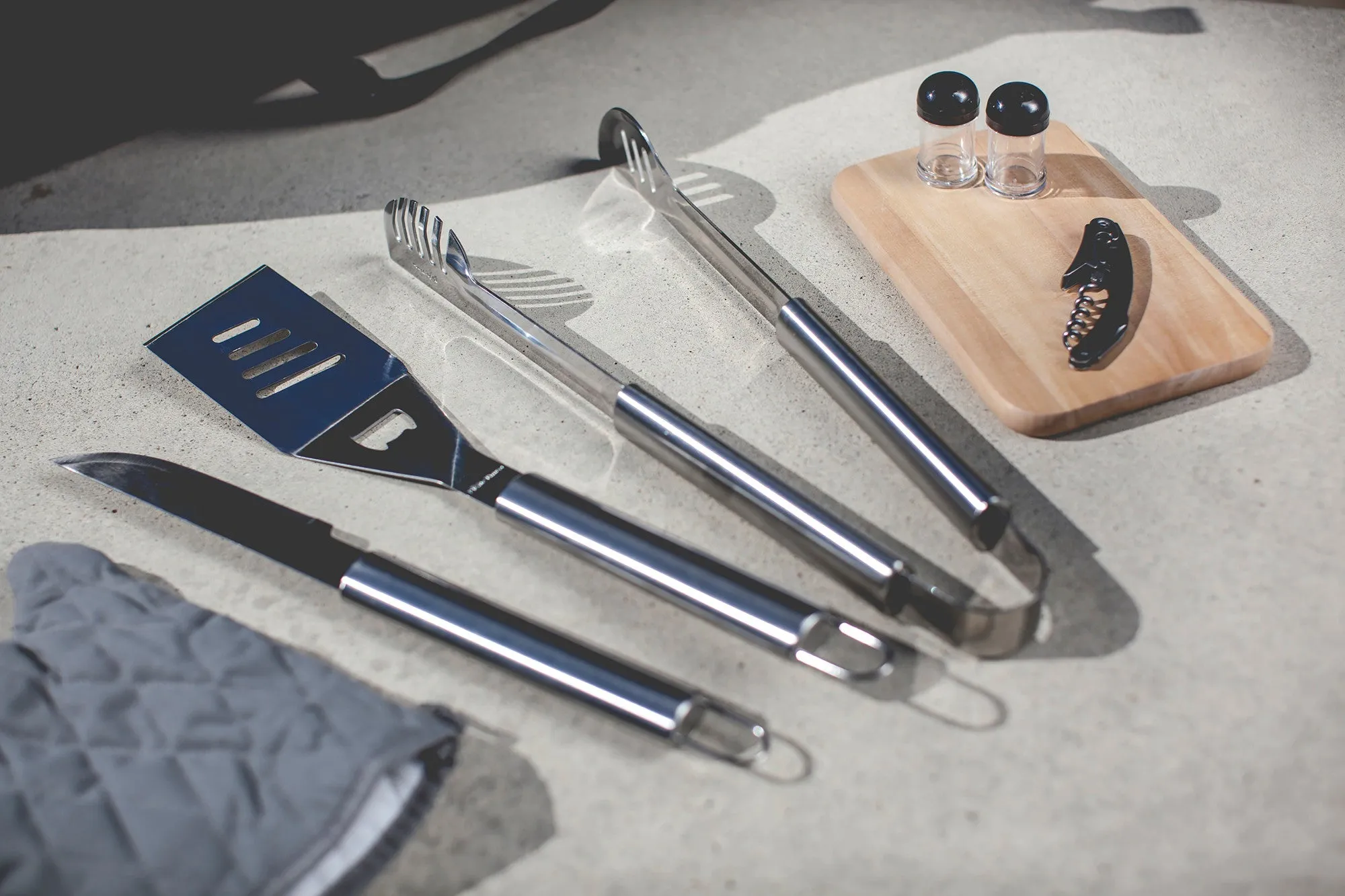 Oakland Athletics - BBQ Kit Grill Set & Cooler