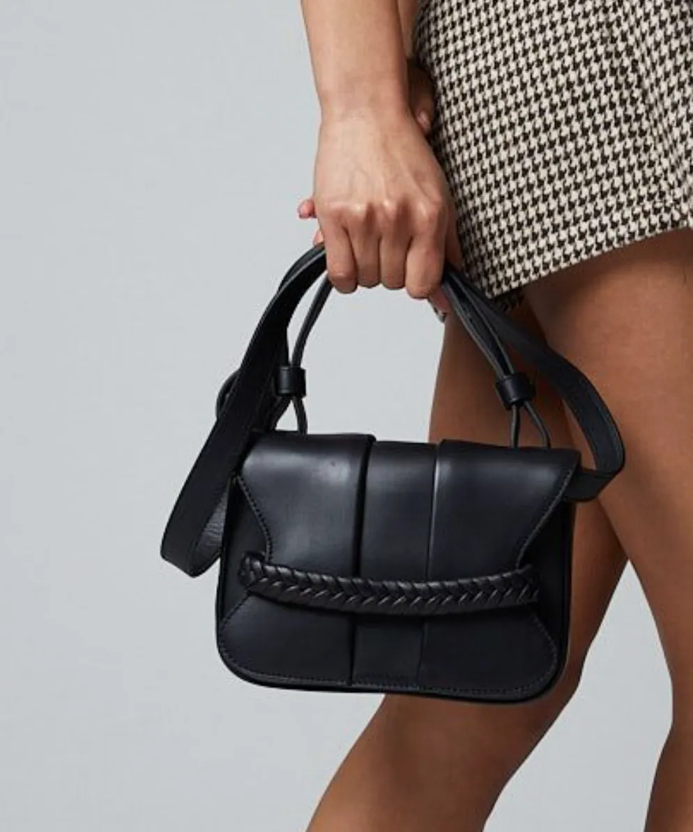 Rae - Smooth Leather