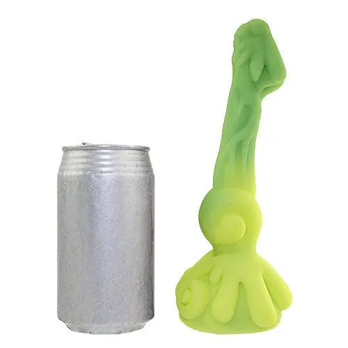 Tomax - Wind Dragon Aero Green Regular Dildo 8.6" (Green)