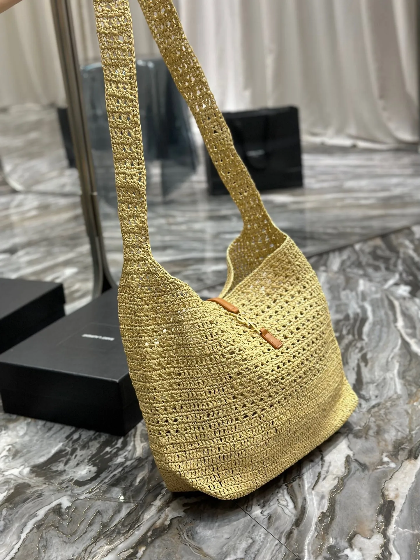 YSK253 Hobo Raffia Bag / HIGHEST QUALITY VERSION / 14.6 x 11.8 x 5.5 inches