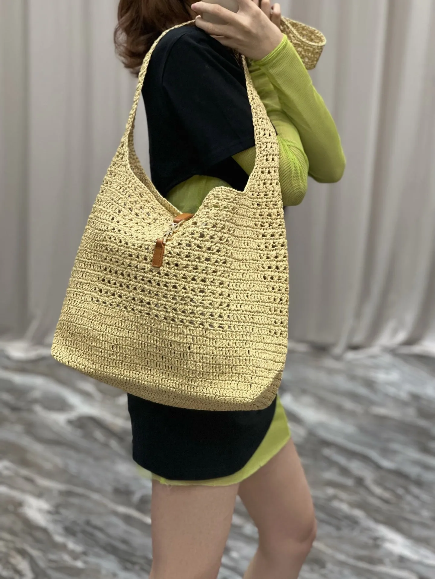 YSK253 Hobo Raffia Bag / HIGHEST QUALITY VERSION / 14.6 x 11.8 x 5.5 inches